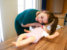 Így készülnek a vészhelyzetekre a tudatos sztárszülők