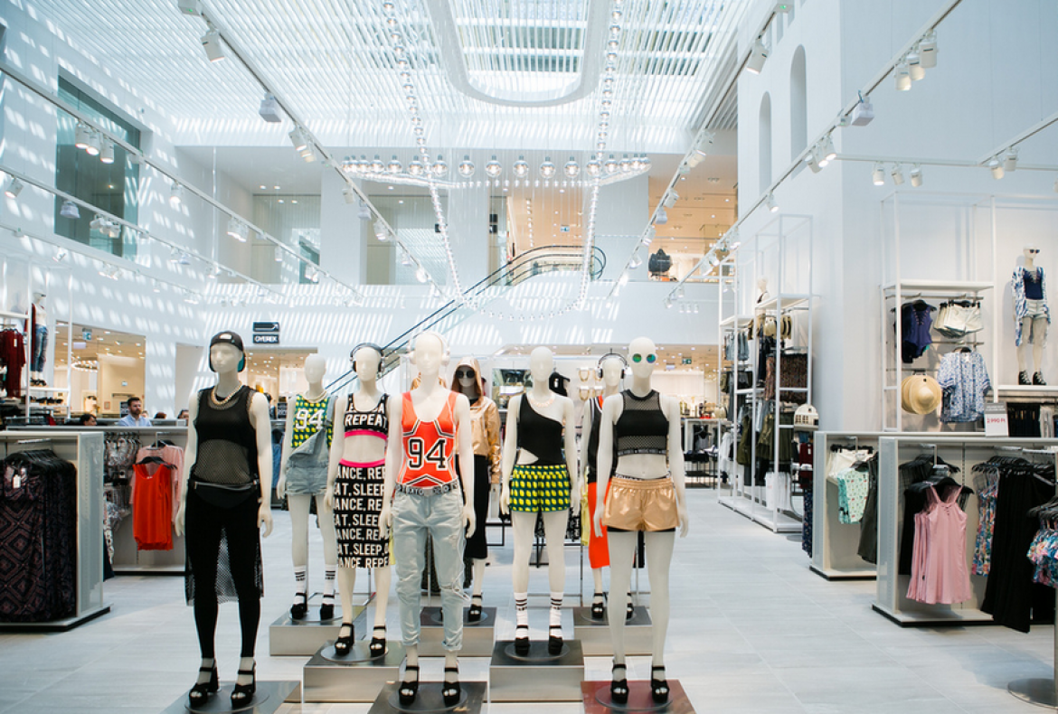 Hazánkban debütált a világ egyik legnagyobb H&M-je