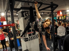 Aleska is rúdra pattant az Athletes megnyitóján